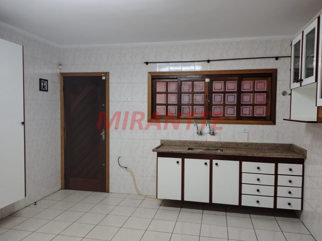 Sobrado de 220m² com 3 quartos em Vila Medeiros