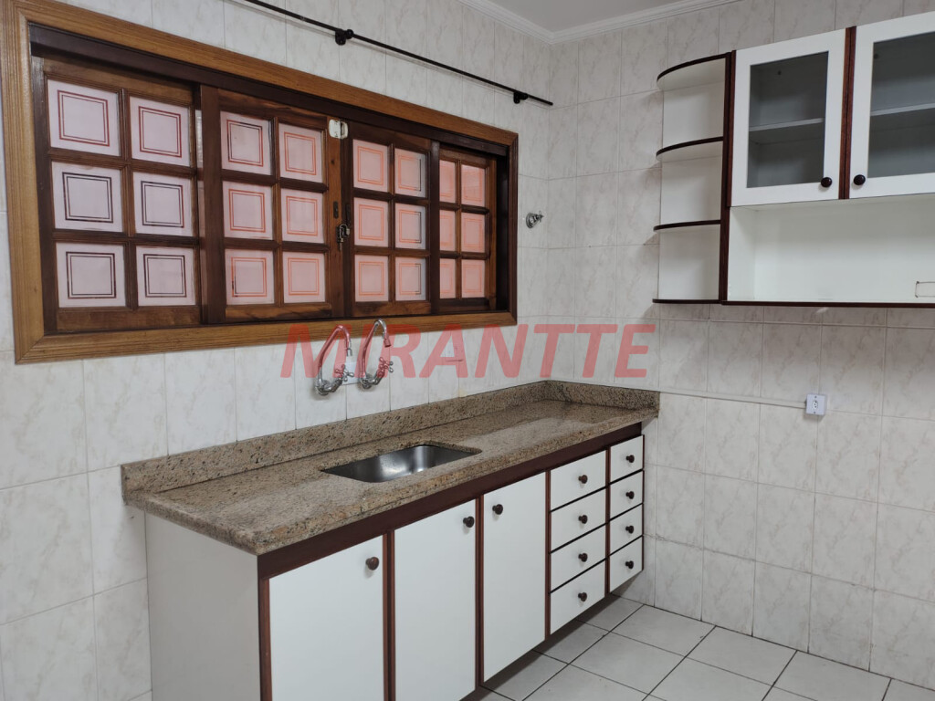 Sobrado de 220m² com 3 quartos em Vila Medeiros
