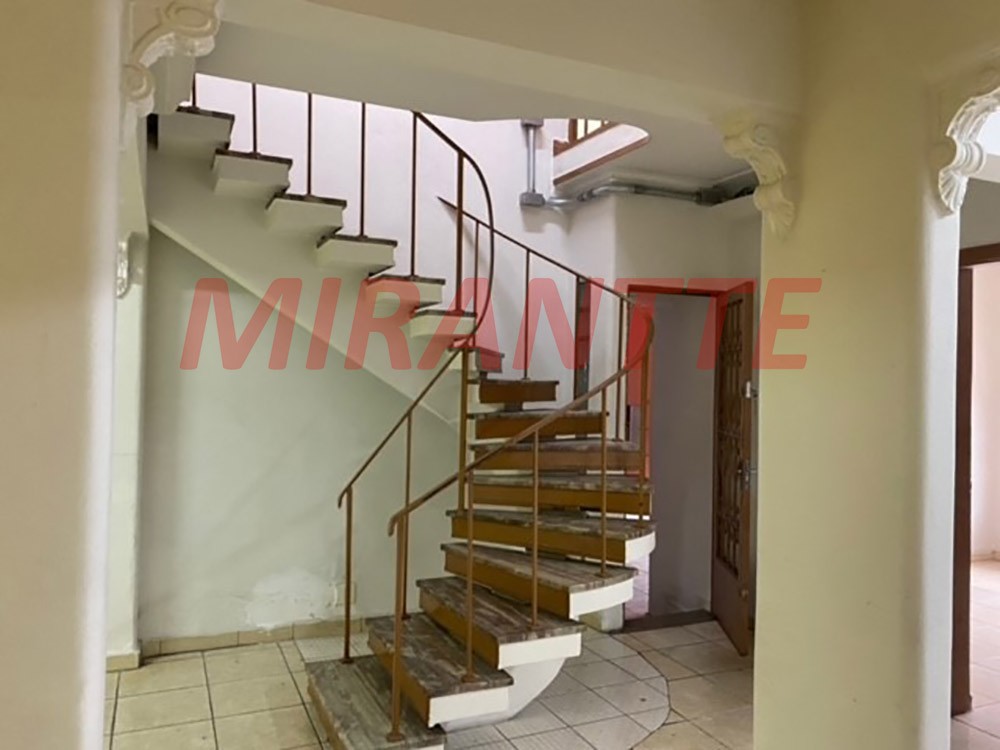 Comercial de 487m² em Santana
