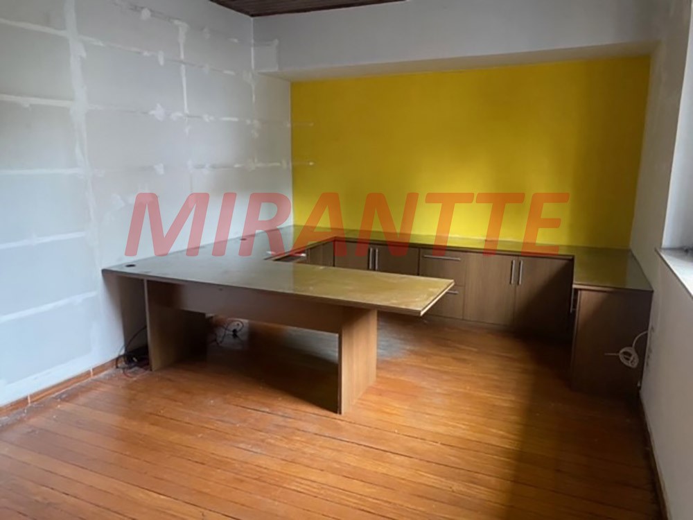 Comercial de 487m² em Santana