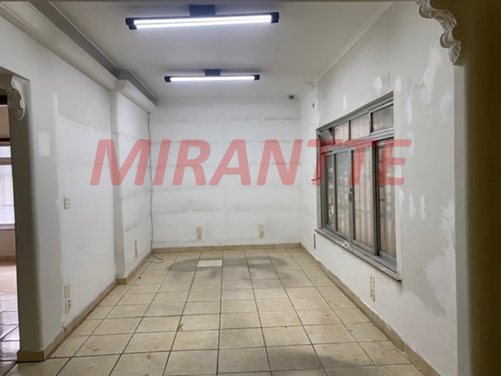 Comercial de 487m² em Santana