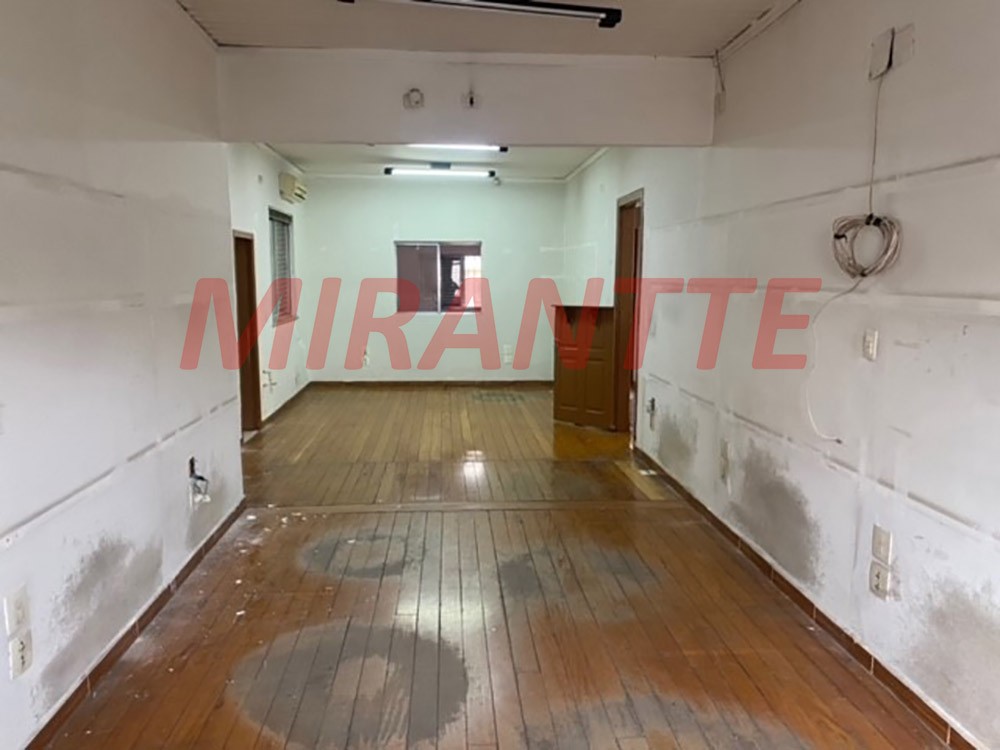 Comercial de 487m² em Santana