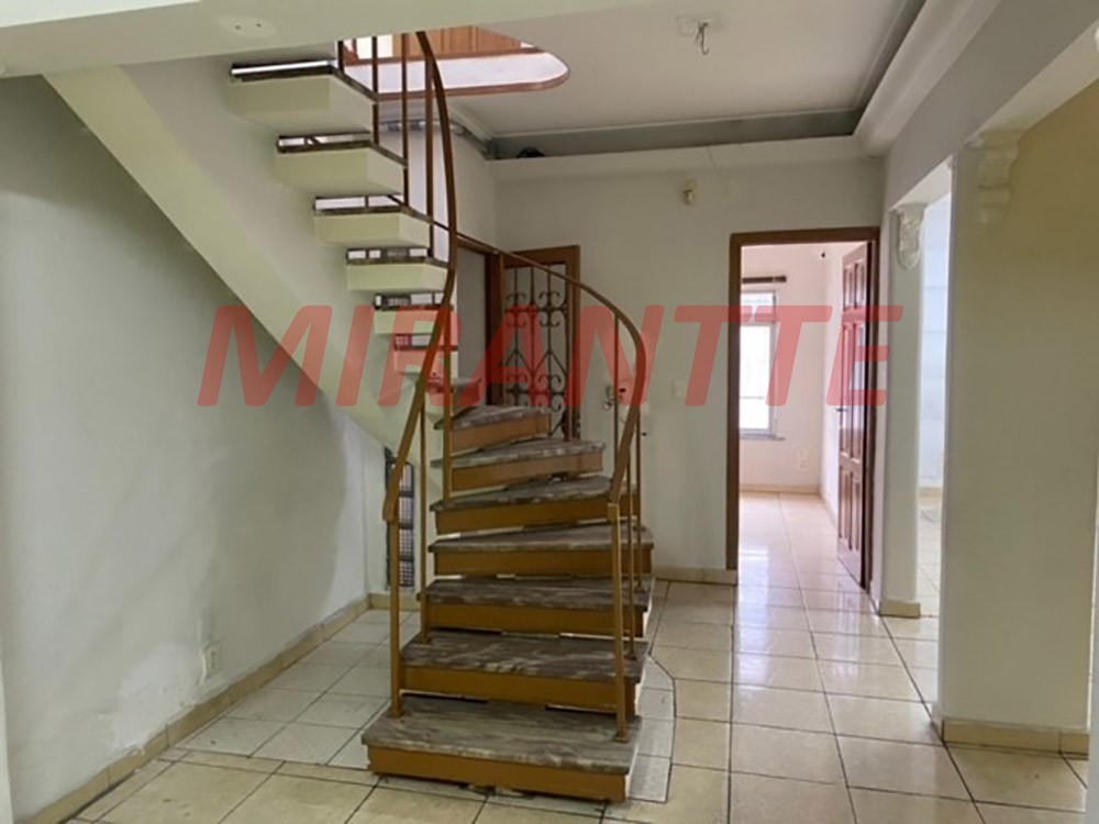 Comercial de 487m² em Santana