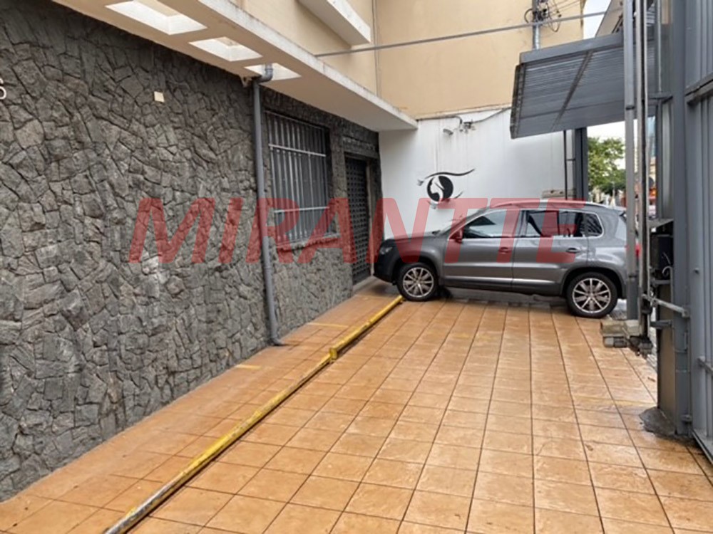 Comercial de 487m² em Santana