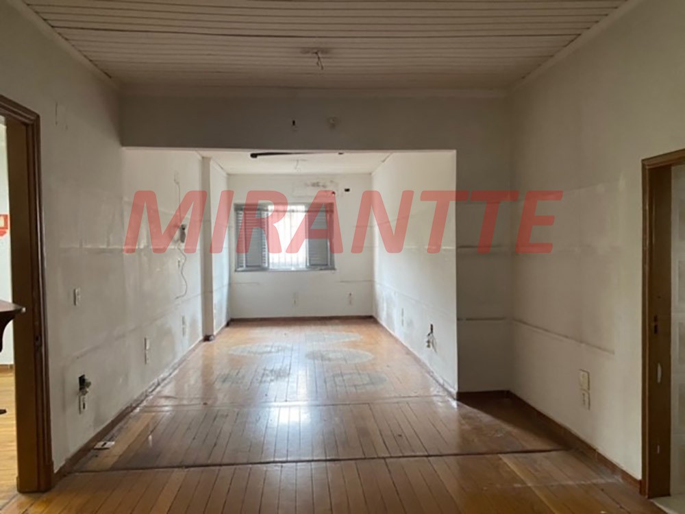 Comercial de 487m² em Santana