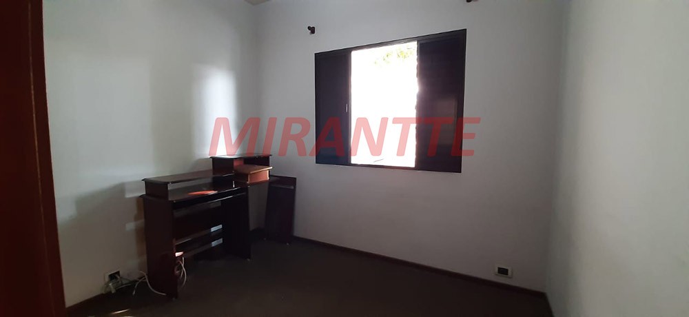 Sobrado de 189m² com 4 quartos em Casa Verde