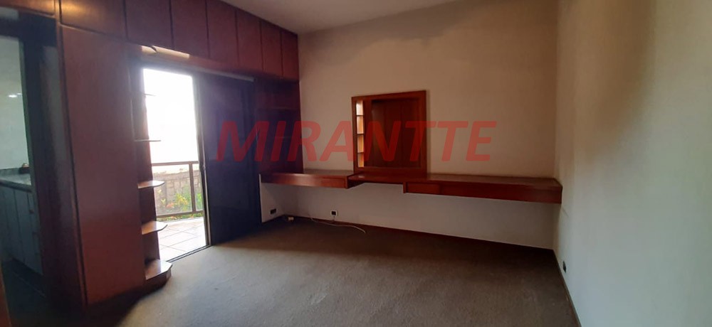 Sobrado de 189m² com 4 quartos em Casa Verde