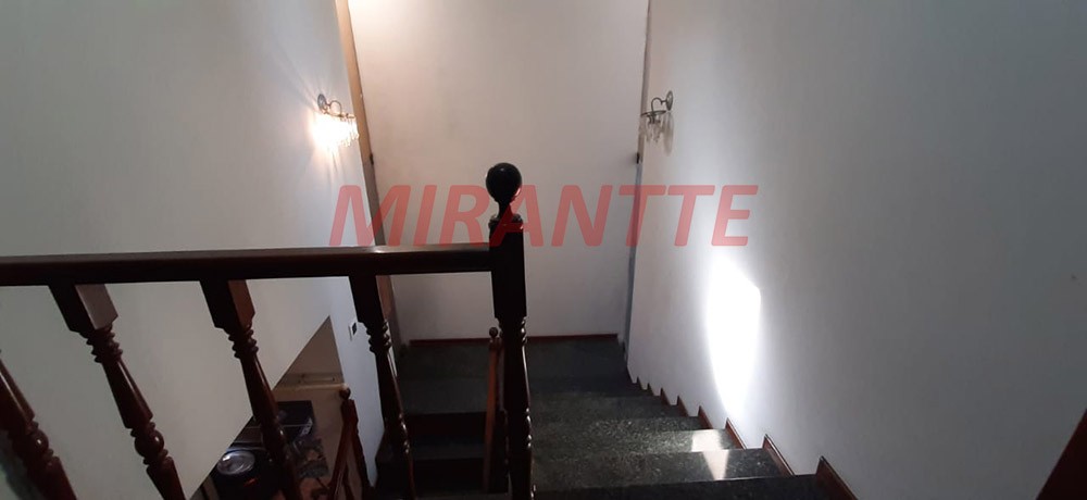 Sobrado de 189m² com 4 quartos em Casa Verde