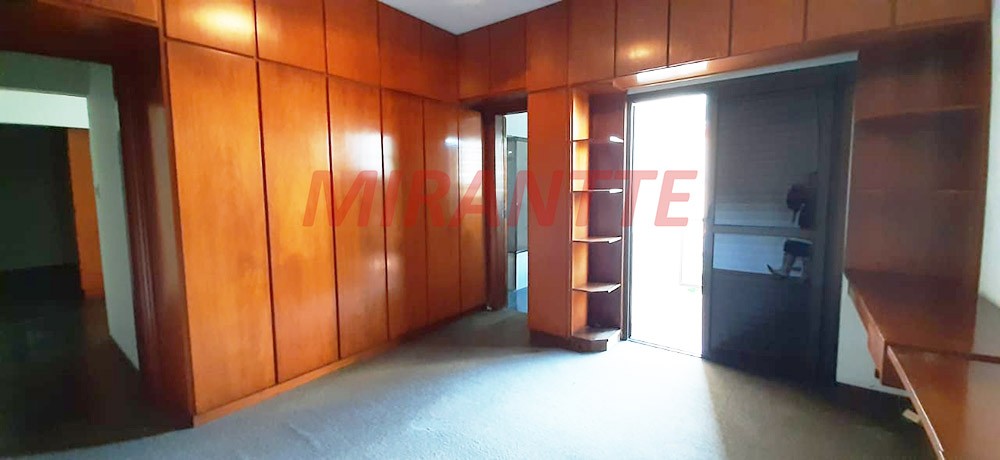 Sobrado de 189m² com 4 quartos em Casa Verde