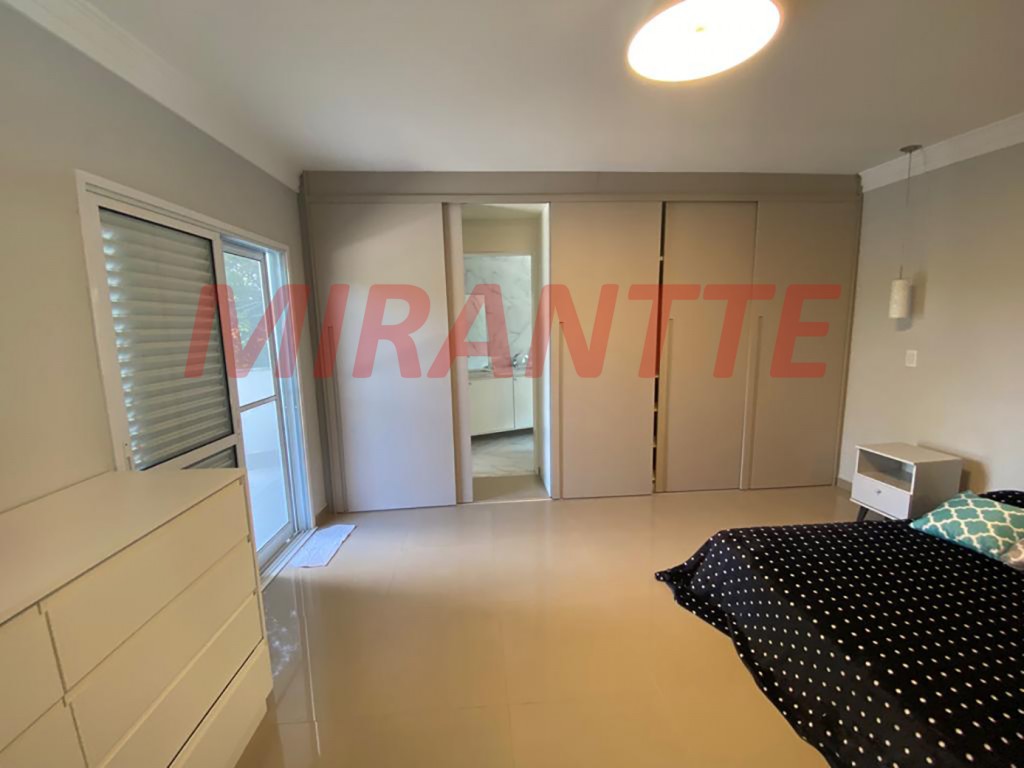 Cond. fechado de 293m² com 4 quartos em Serra Da Cantareira