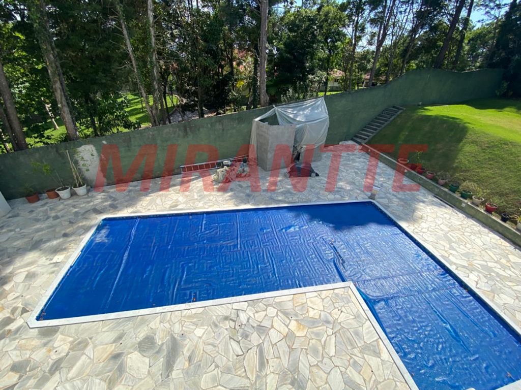 Cond. fechado de 293m² com 4 quartos em Serra Da Cantareira