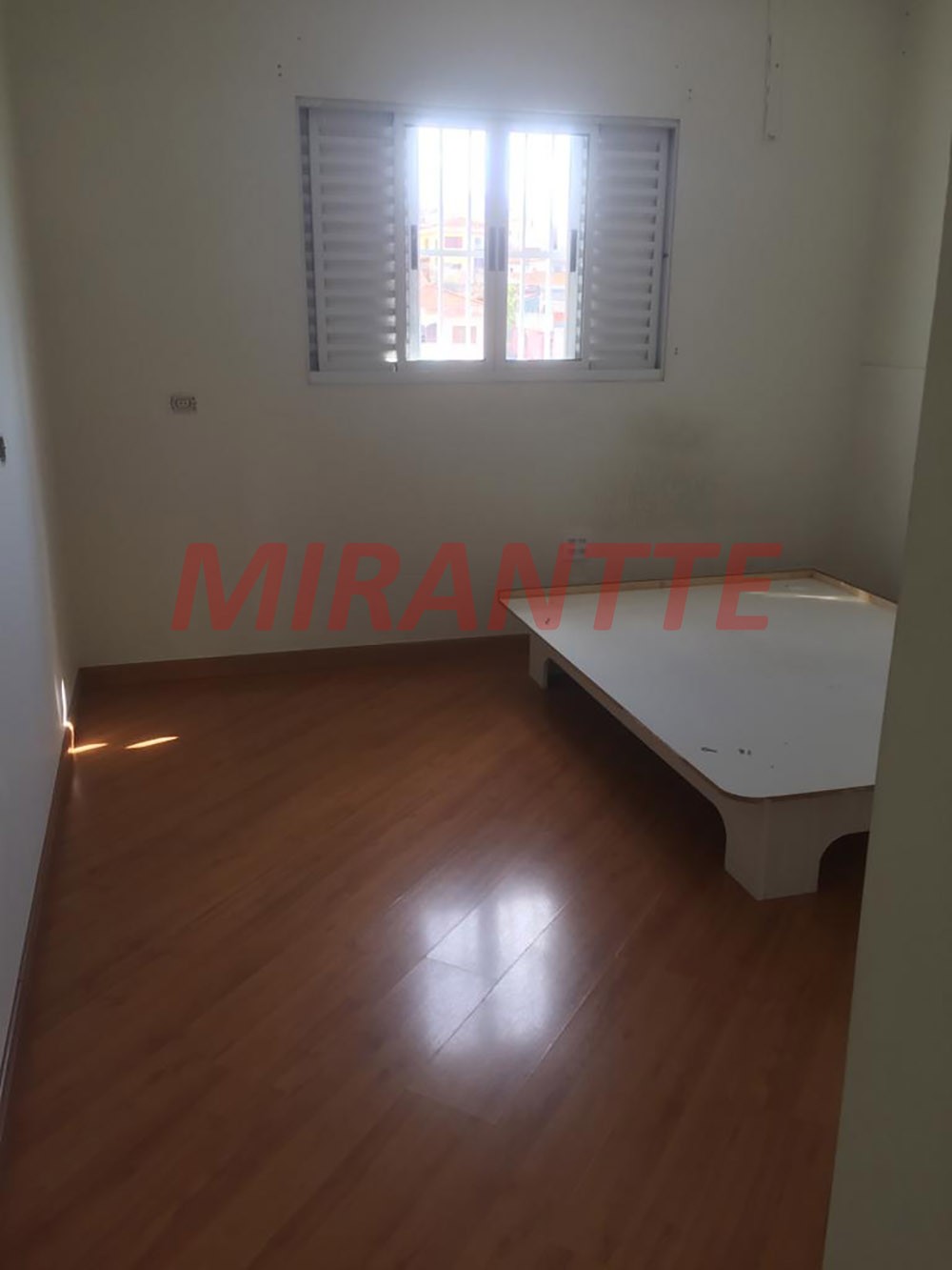 Sobrado de 412m² com 4 quartos em Vila Santa Teresinha
