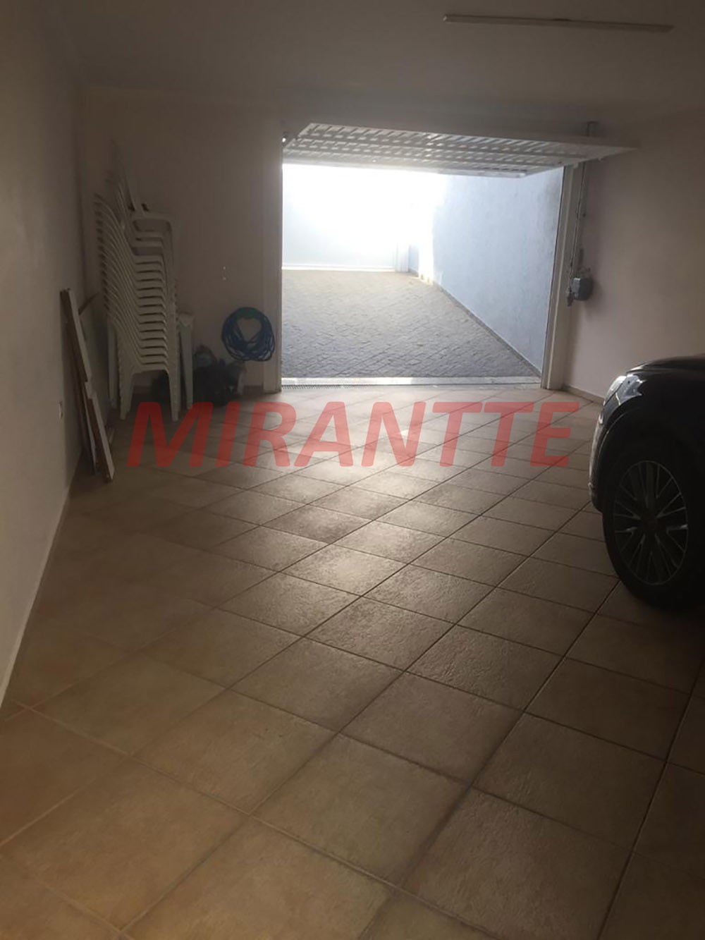 Sobrado de 412m² com 4 quartos em Vila Santa Teresinha