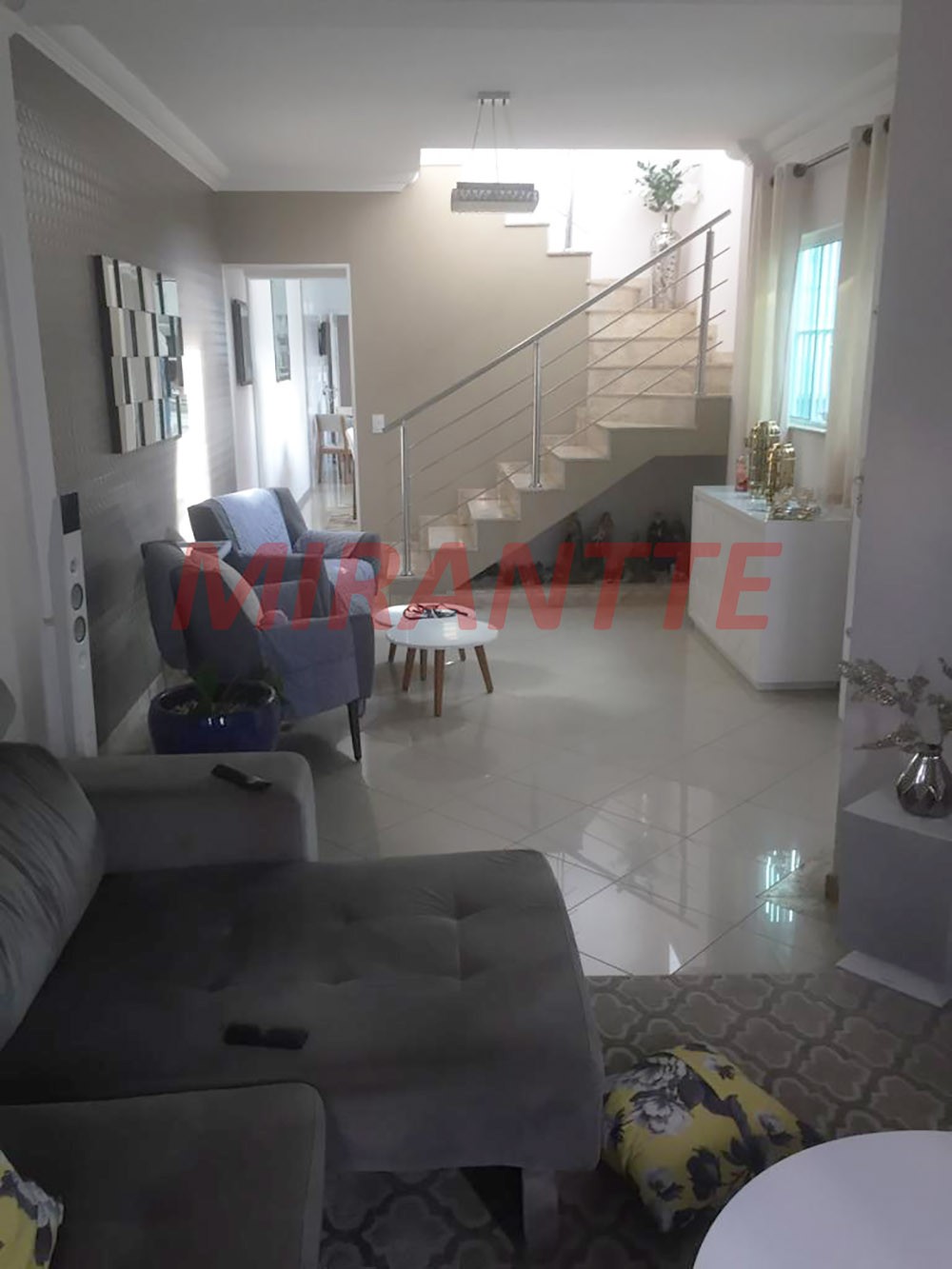 Sobrado de 412m² com 4 quartos em Vila Santa Teresinha