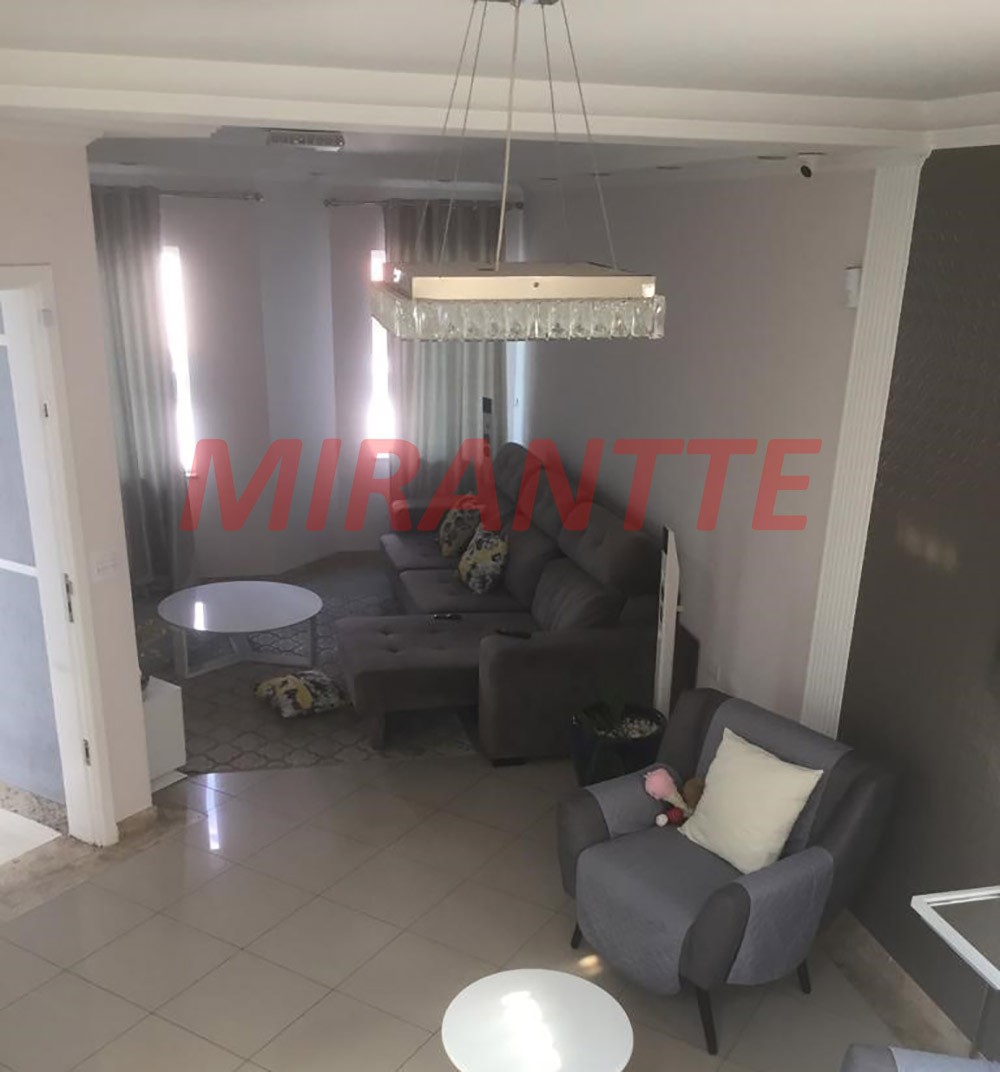 Sobrado de 412m² com 4 quartos em Vila Santa Teresinha