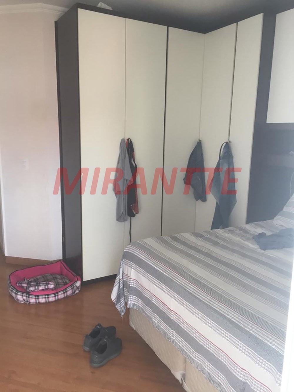 Sobrado de 412m² com 4 quartos em Vila Santa Teresinha