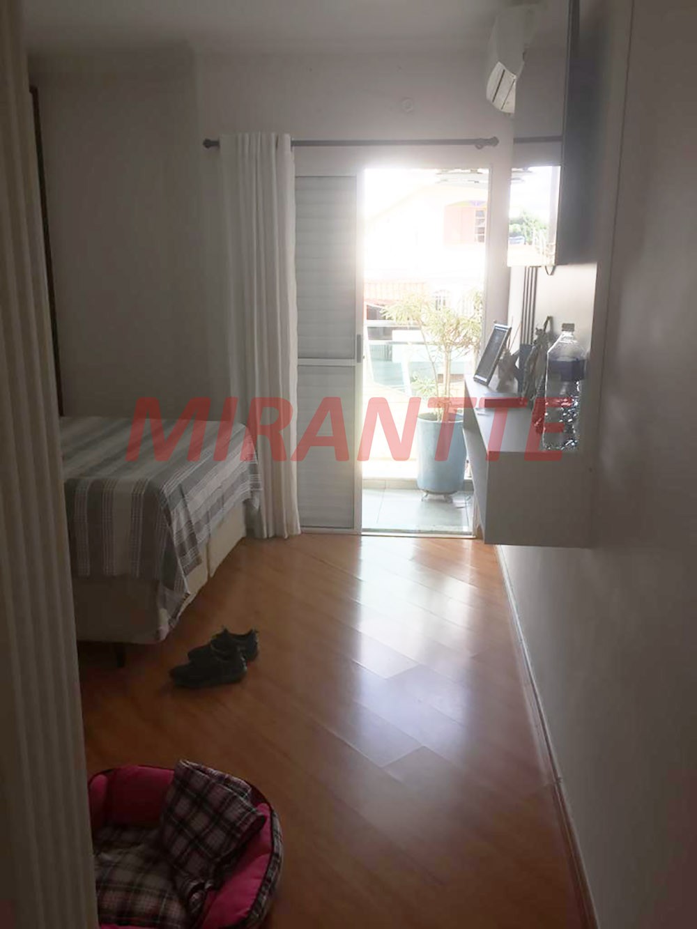 Sobrado de 412m² com 4 quartos em Vila Santa Teresinha