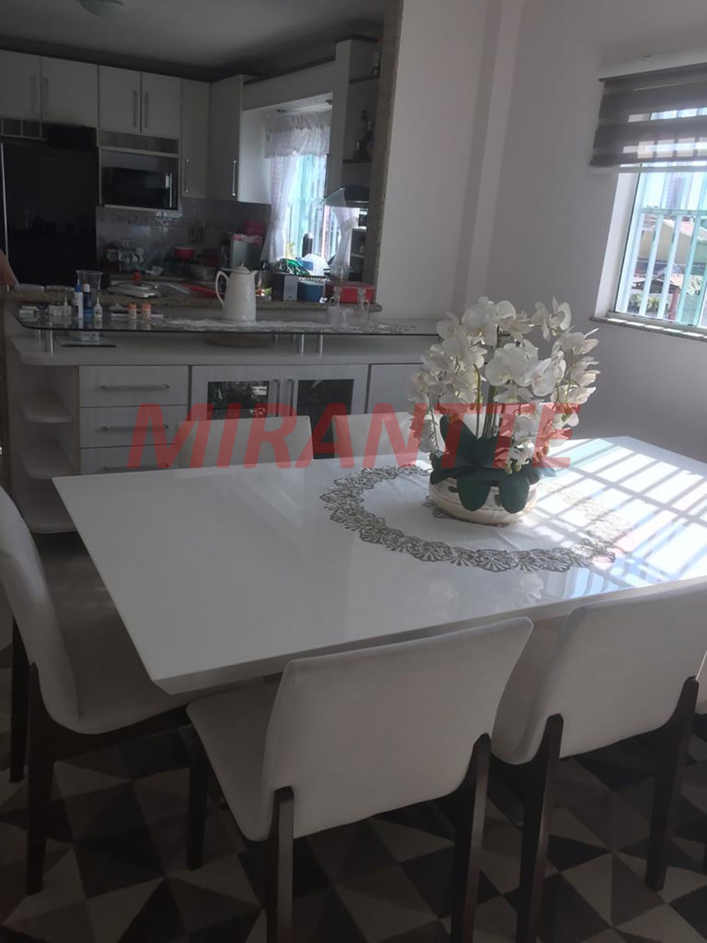 Sobrado de 412m² com 4 quartos em Vila Santa Teresinha