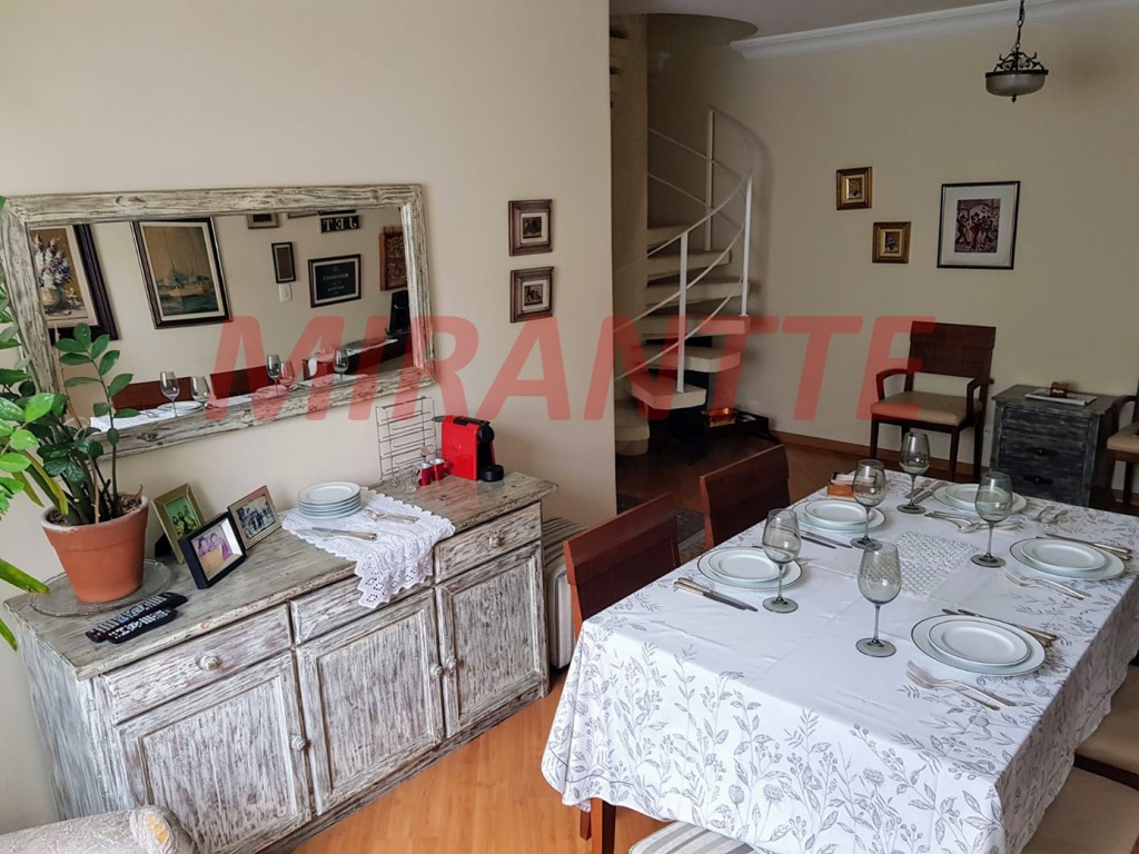 Cobertura de 130m² com 4 quartos em Água Fria