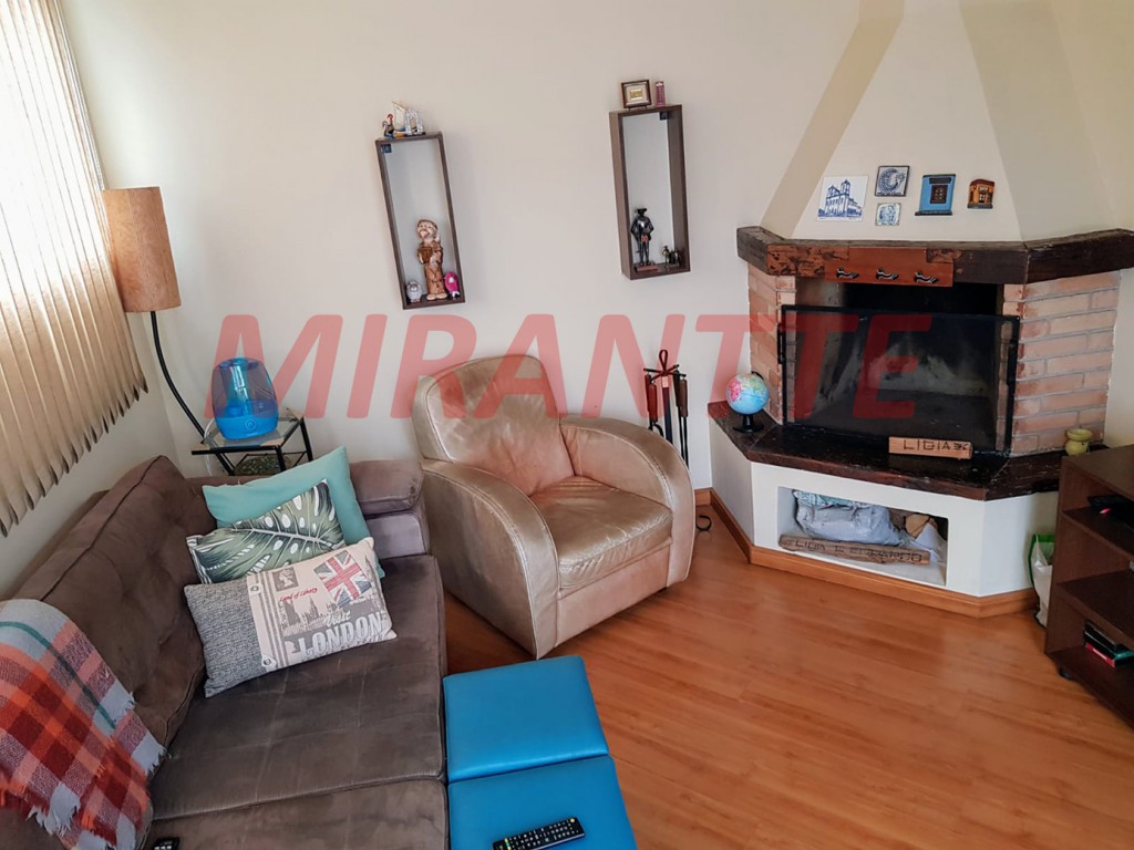 Cobertura de 130m² com 4 quartos em Água Fria