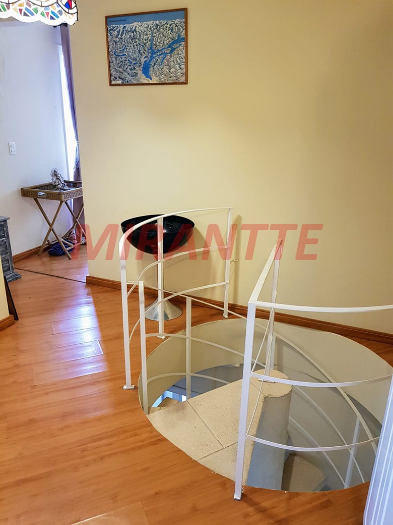 Cobertura de 130m² com 4 quartos em Água Fria
