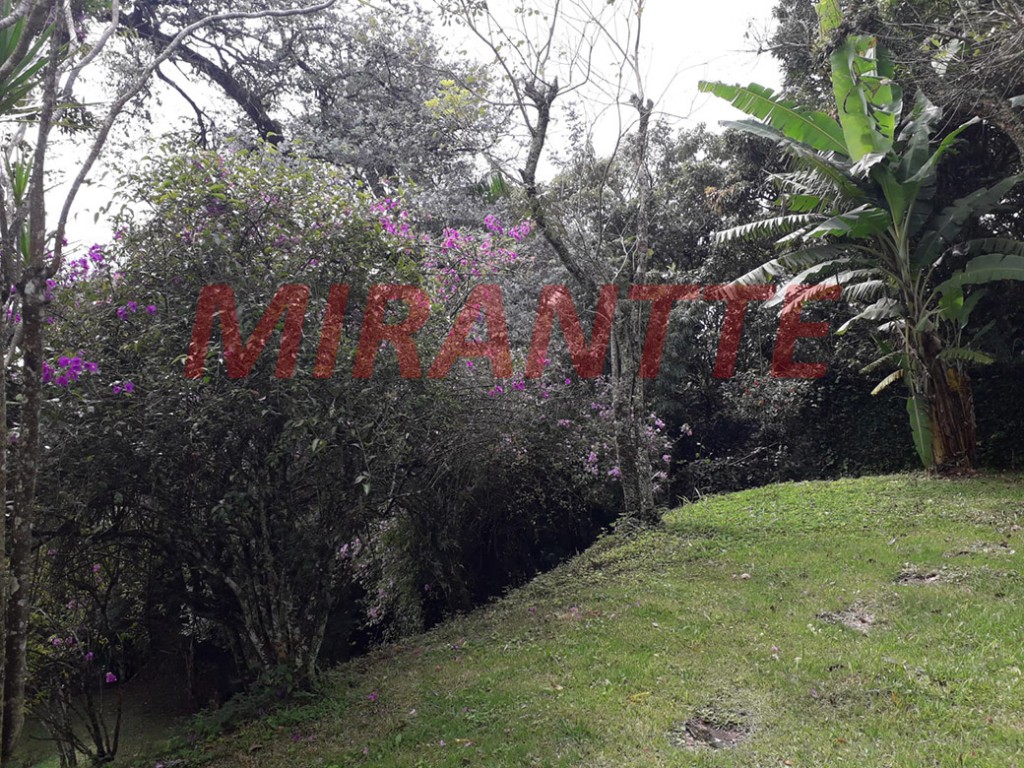 Sobrado de 500m² com 3 quartos em PARQUE PETROPOLIS