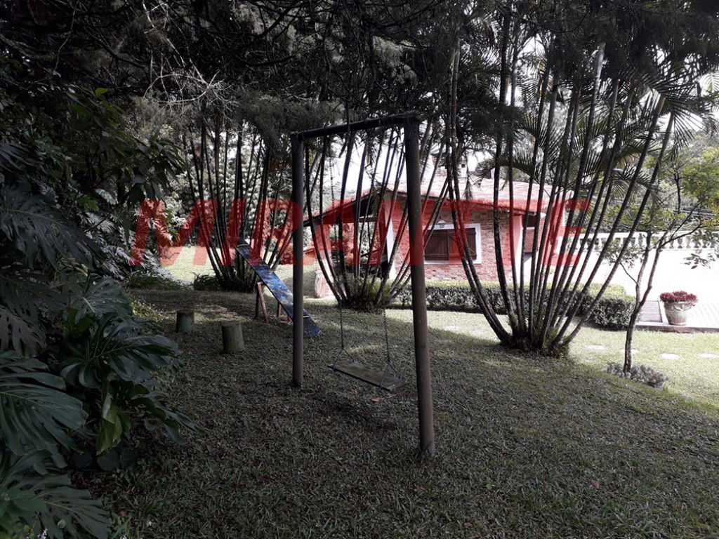 Sobrado de 500m² com 3 quartos em PARQUE PETROPOLIS