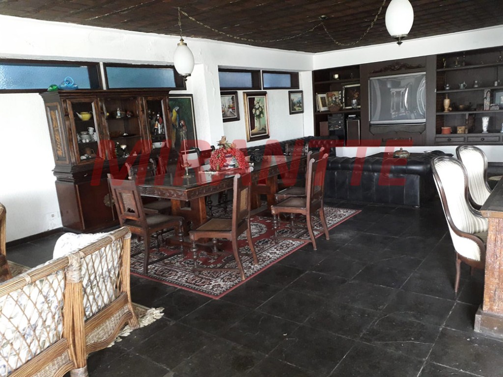 Sobrado de 500m² com 3 quartos em PARQUE PETROPOLIS