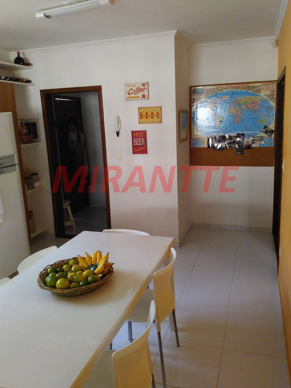 Sobrado de 177m² com 4 quartos em CENTRO