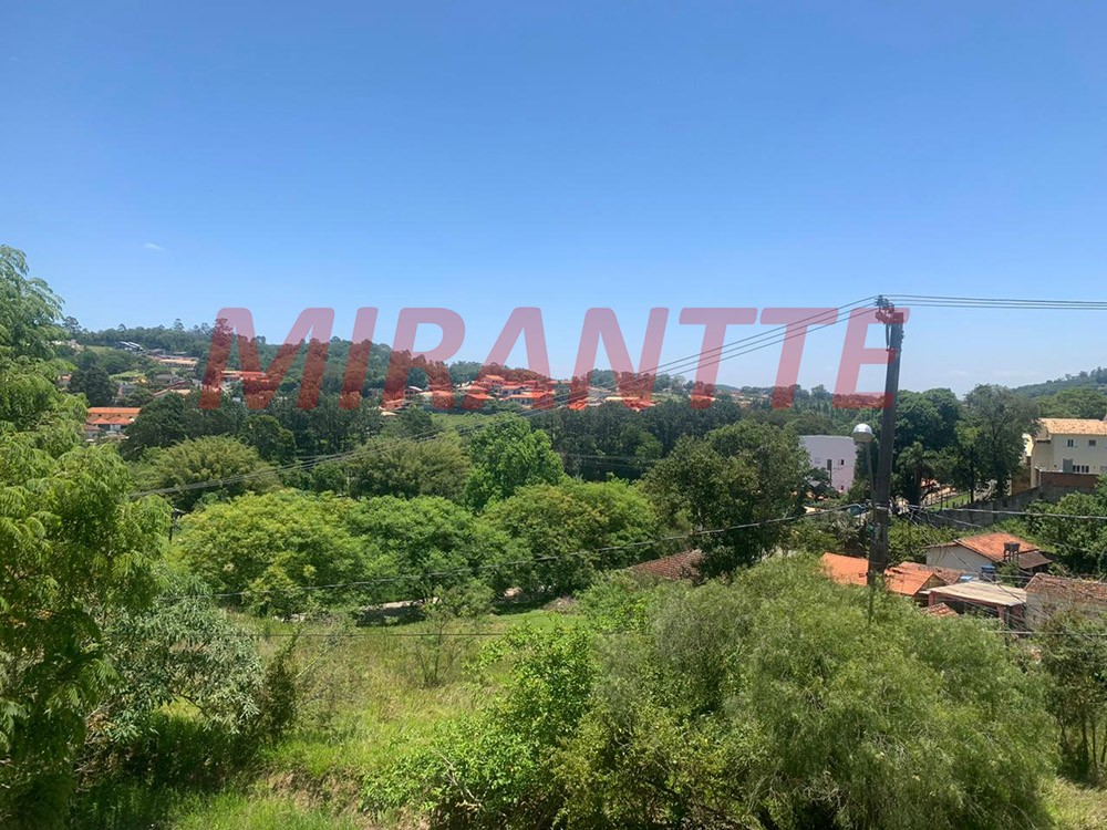 Sobrado de 177m² com 4 quartos em CENTRO