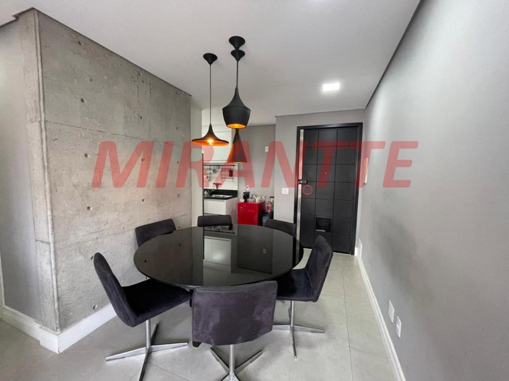 Apartamento de 70m² com 2 quartos em Jardim Analia Franco