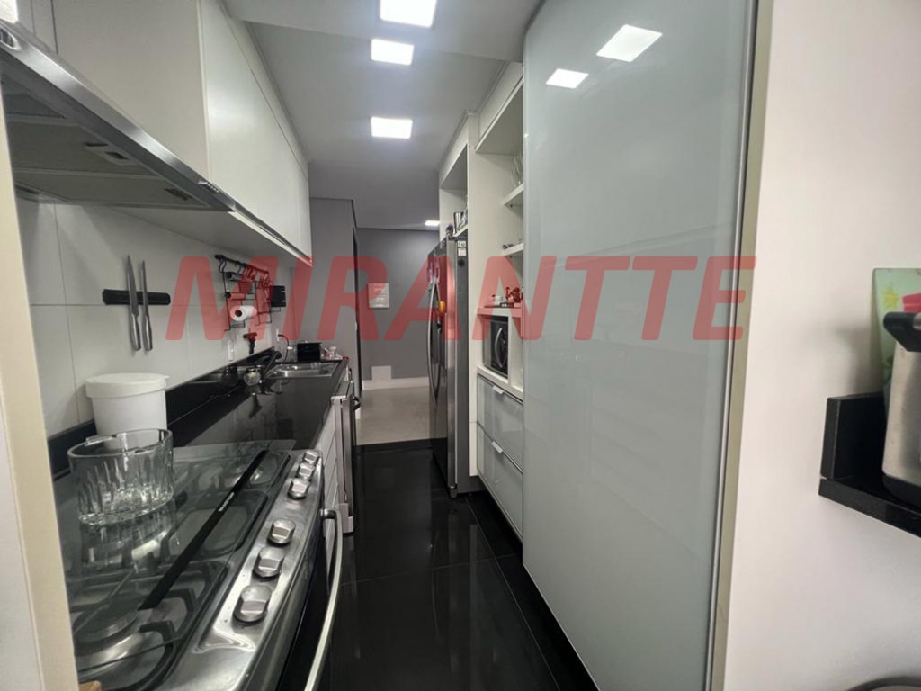Apartamento de 70m² com 2 quartos em Jardim Analia Franco
