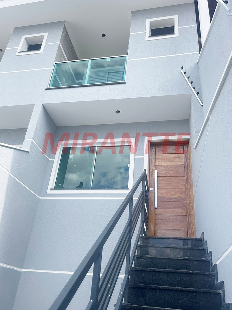 Sobrado de 100m² com 3 quartos em Vila Mazzei