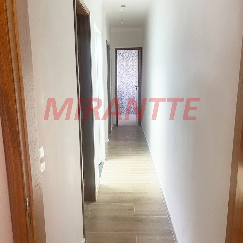 Sobrado de 100m² com 3 quartos em Vila Mazzei