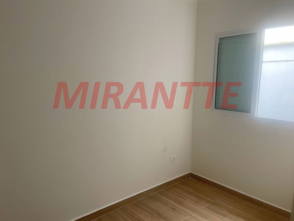 Sobrado de 100m² com 3 quartos em Vila Mazzei