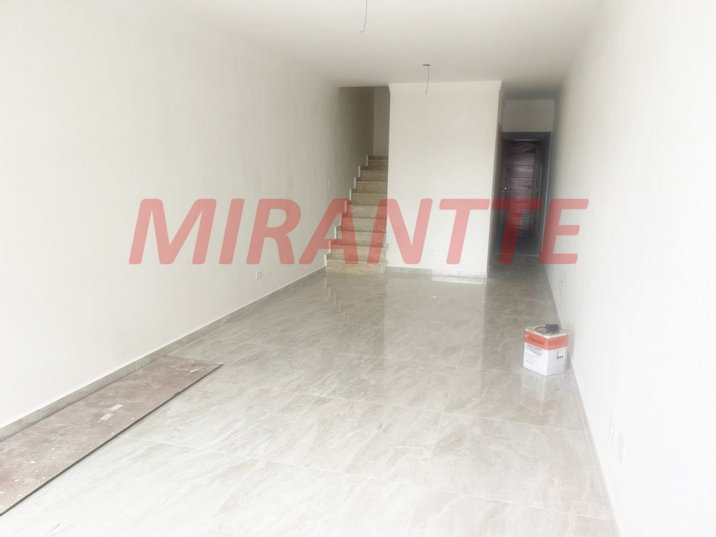 Sobrado de 100m² com 3 quartos em Vila Mazzei