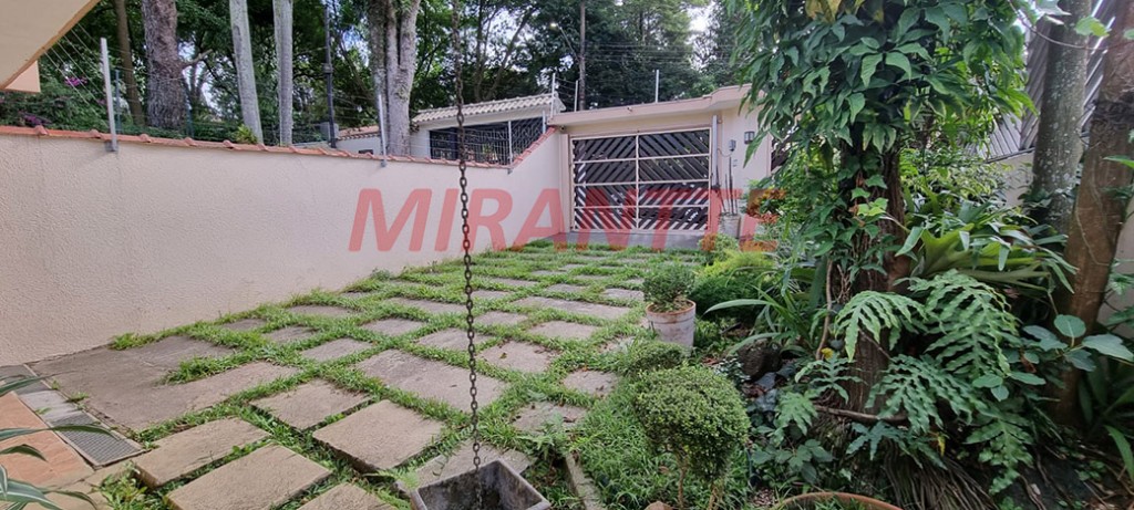 Sobrado de 180m² com 3 quartos em Tremembe