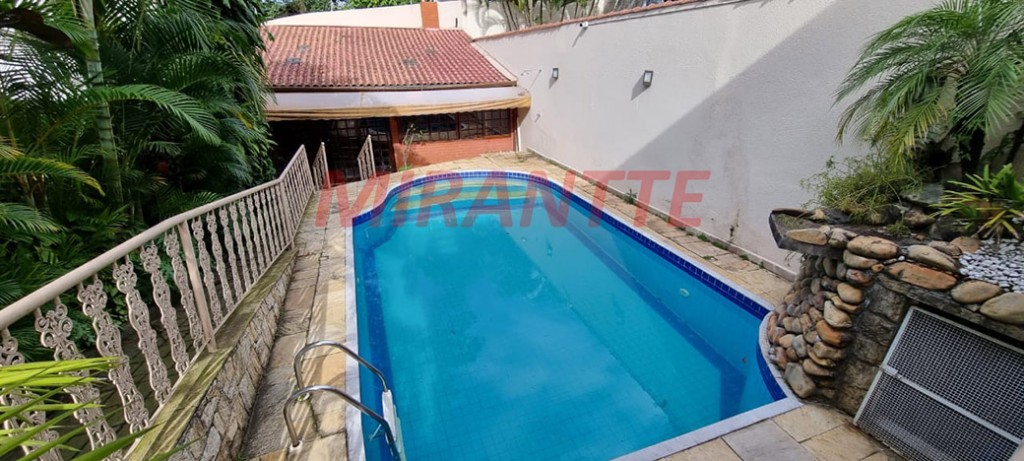 Sobrado de 180m² com 3 quartos em Tremembe