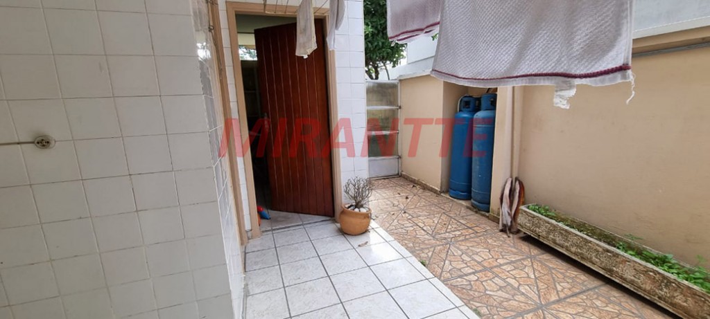 Sobrado de 180m² com 3 quartos em Tremembe
