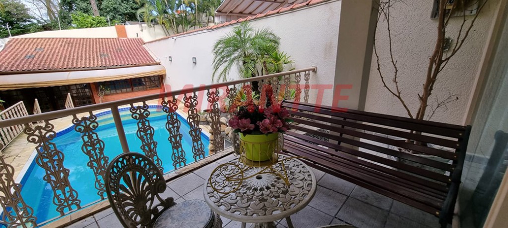 Sobrado de 180m² com 3 quartos em Tremembe