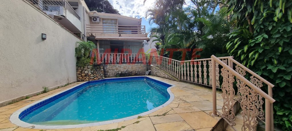Sobrado de 180m² com 3 quartos em Tremembe