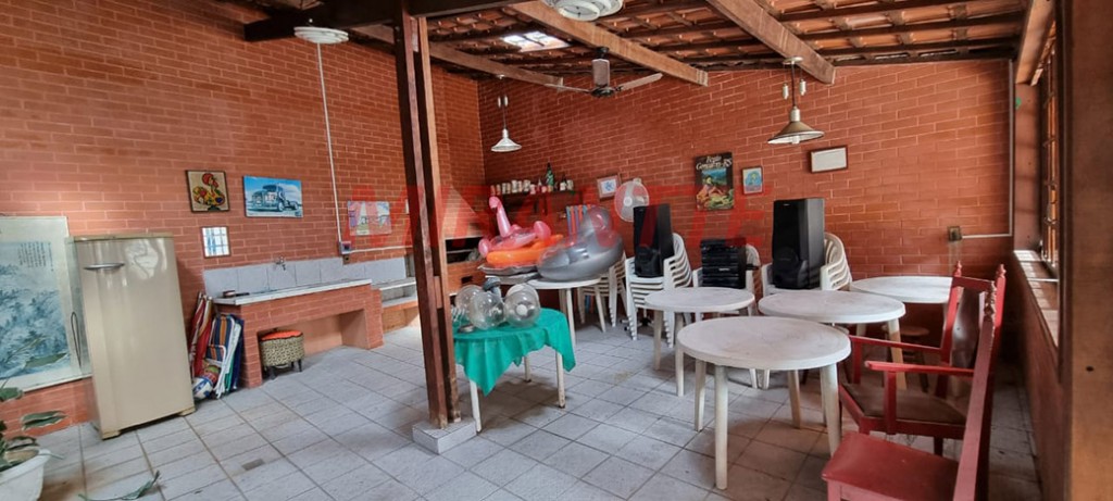 Sobrado de 180m² com 3 quartos em Tremembe
