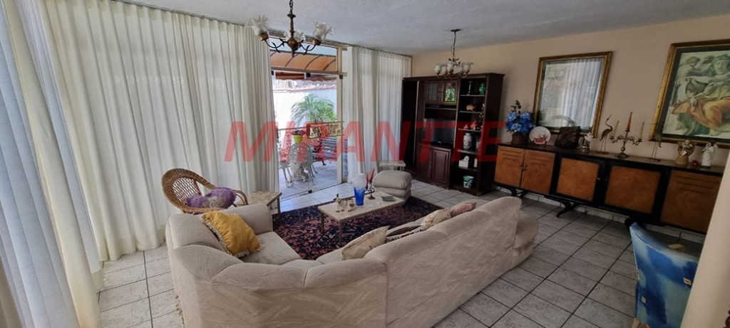 Sobrado de 180m² com 3 quartos em Tremembe