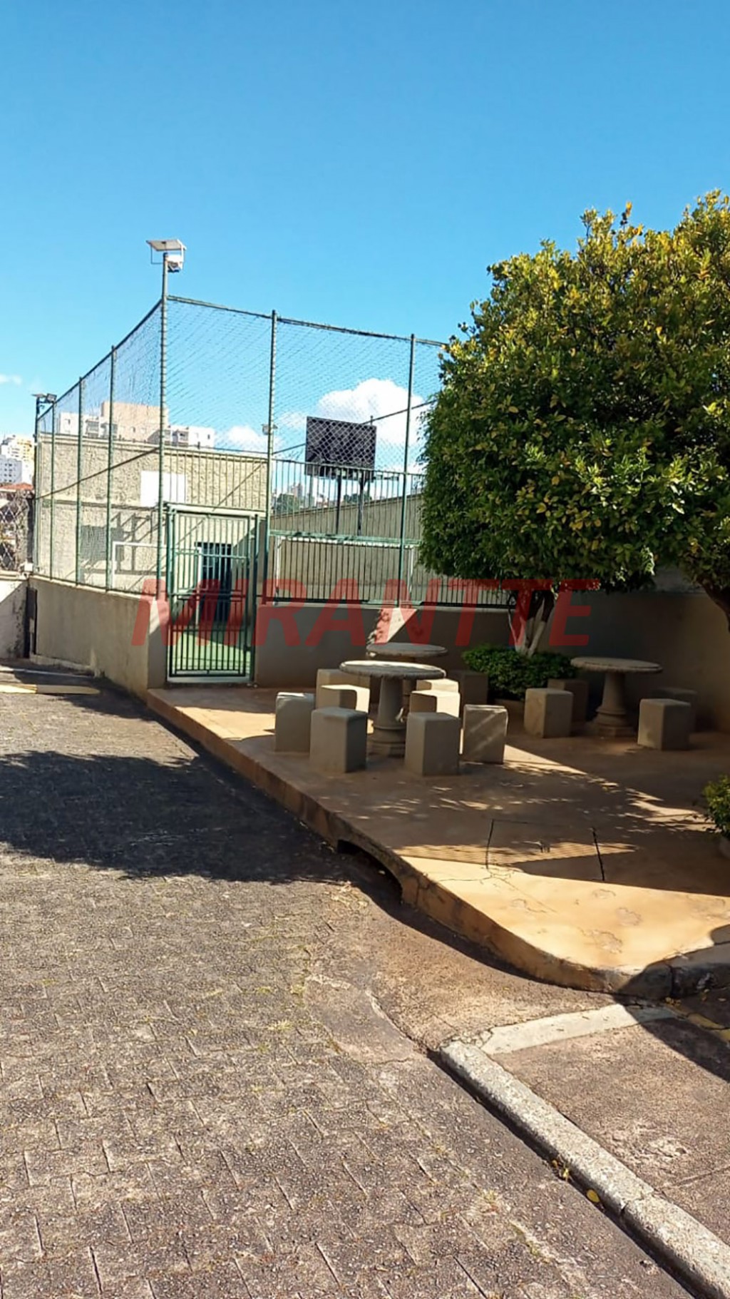Apartamento de 74m² com 3 quartos em Água Fria