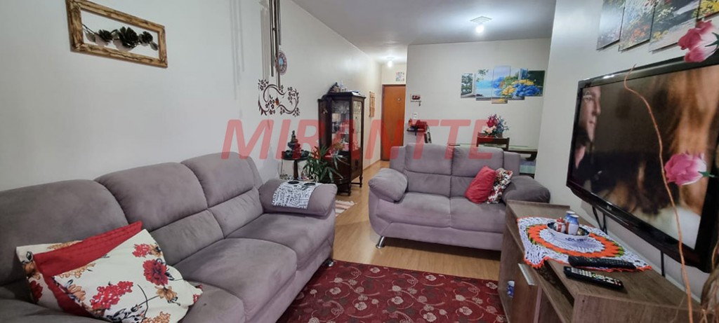 Apartamento de 74m² com 3 quartos em Água Fria