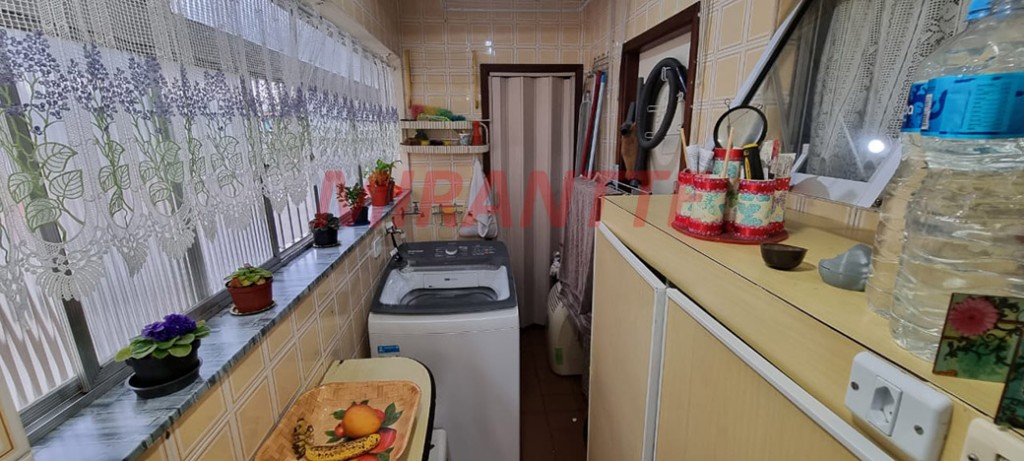 Apartamento de 74m² com 3 quartos em Água Fria