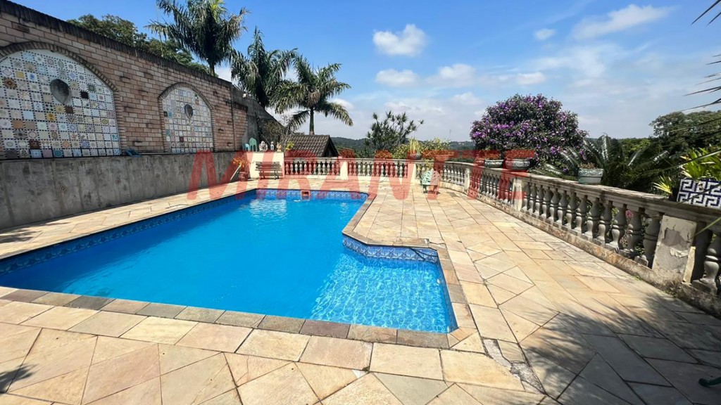 Sobrado de 308m² com 4 quartos em Serra Da Cantareira