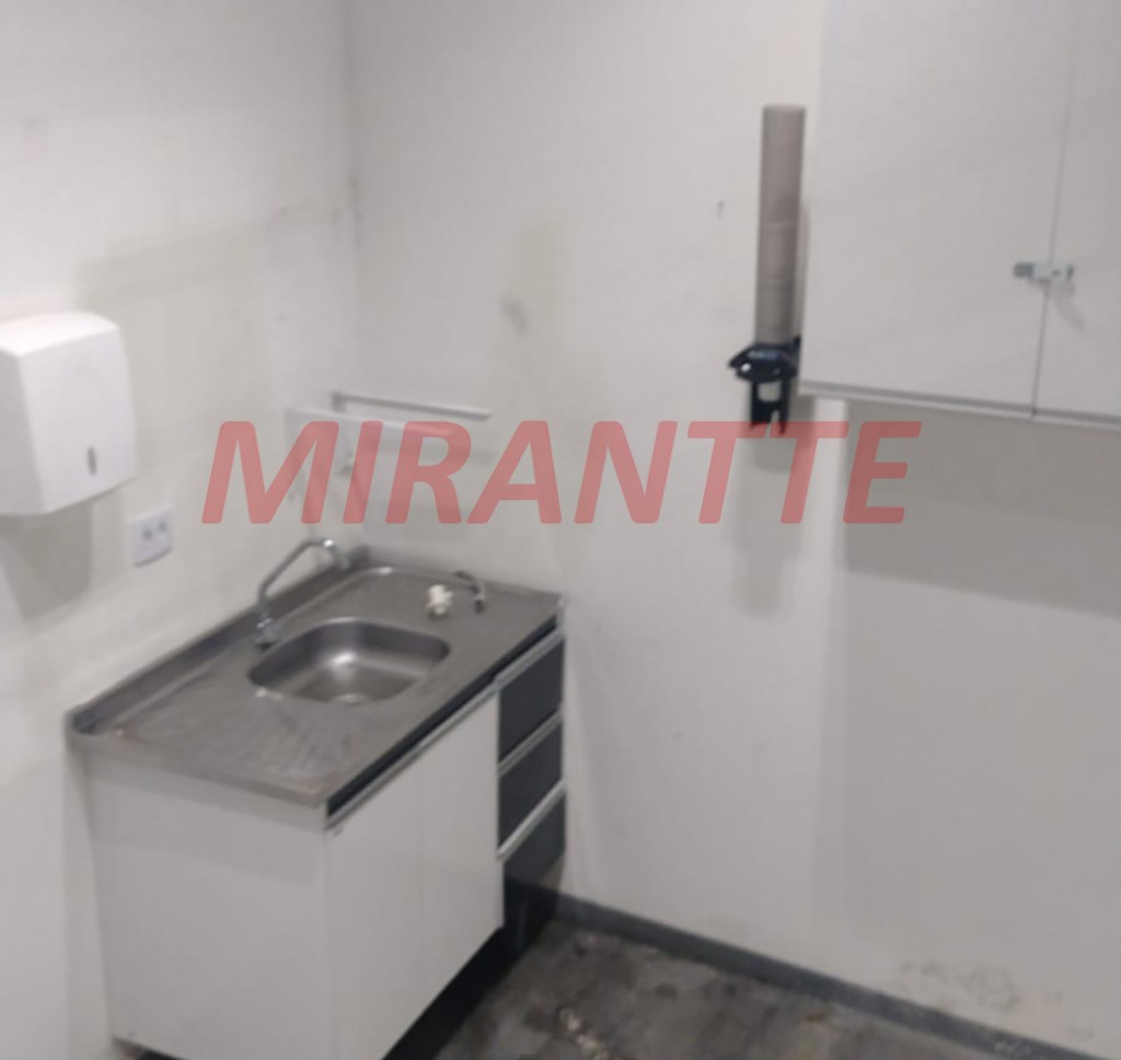 Galpao de 2892m² em Santana
