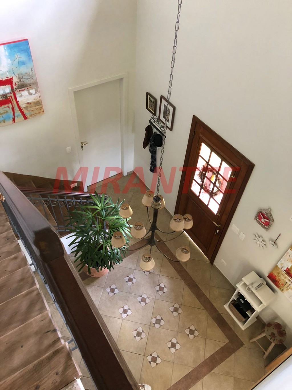 Sobrado de 310m² com 3 quartos em Serra da Cantareira