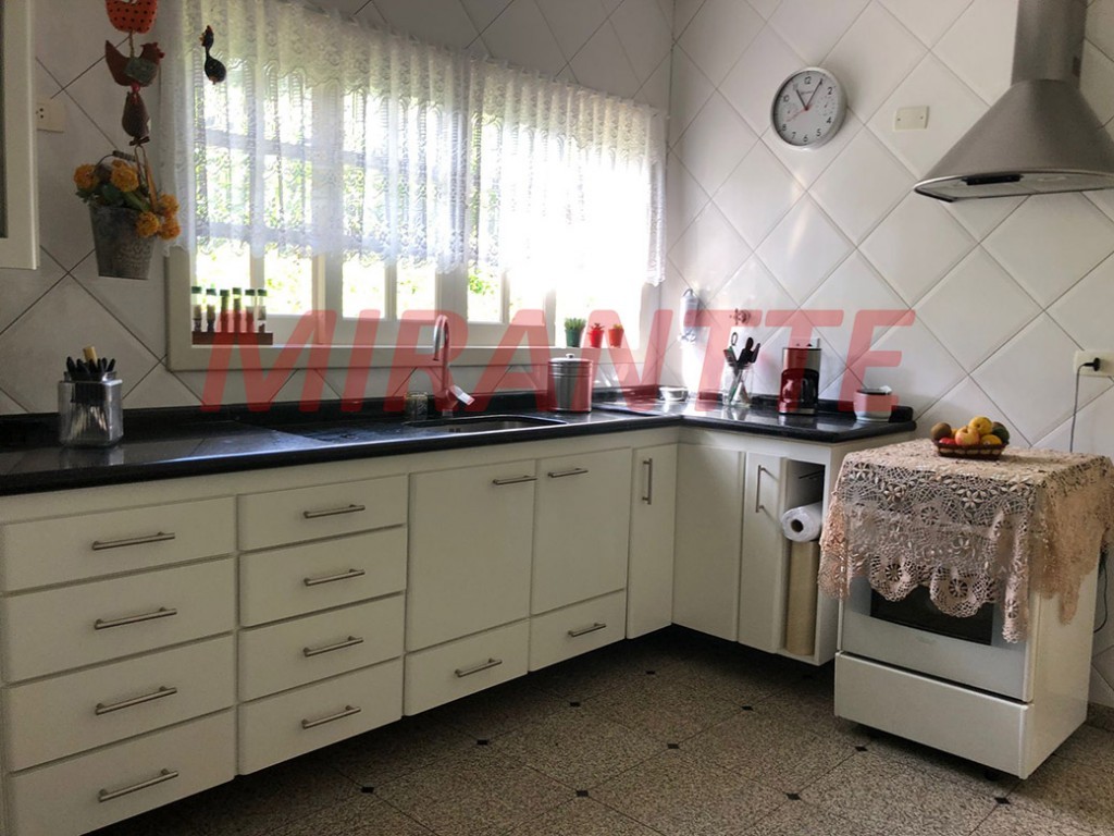 Sobrado de 310m² com 3 quartos em Serra da Cantareira